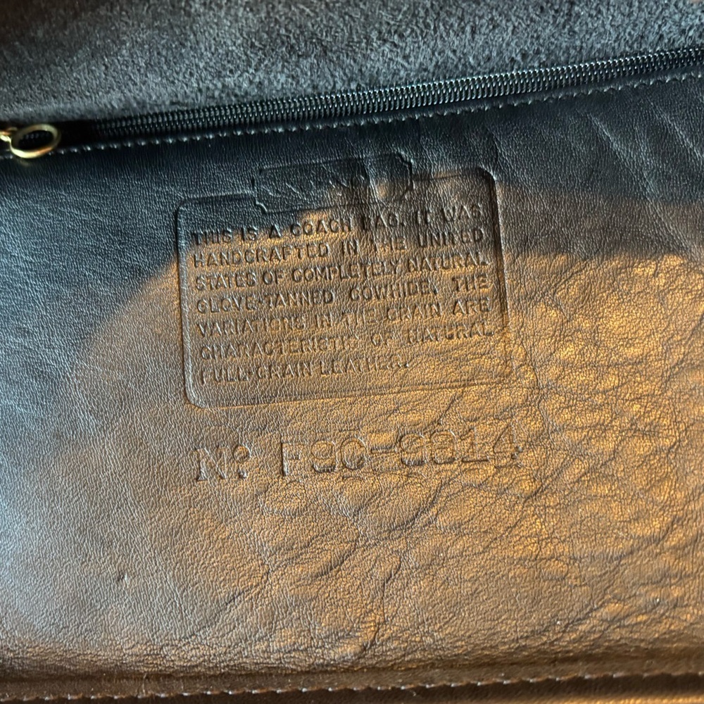 COACH Vintage Sutton 90’s Black Leather 9814 crossbody - Picture 3 of 7